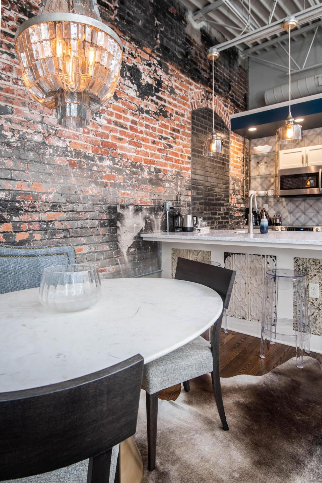 80 Lex 203 Eclectic Industrial *